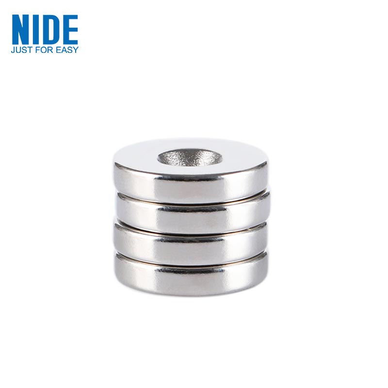 বৃত্তাকার শক্তিশালী স্থায়ী Sintered NdFeB চুম্বক